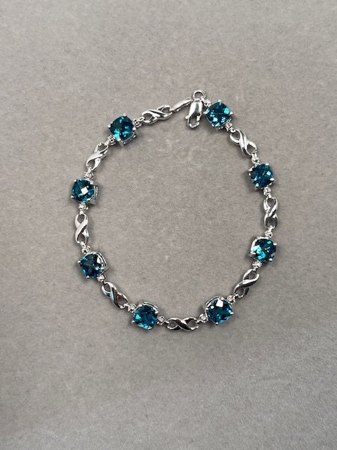 0.01 Ct Diamond & 7.12 Ct London Blue Topaz Bracelet – Cushion Cut Checkered Gemstones in 14K White Gold, 7 Inch Fine Jewelry