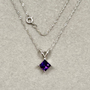 0.50–0.70 Ct Princess Cut Amethyst Pendant Necklace in 14K White Gold – AAA Solitaire February Birthstone Jewelry with 18" Chain