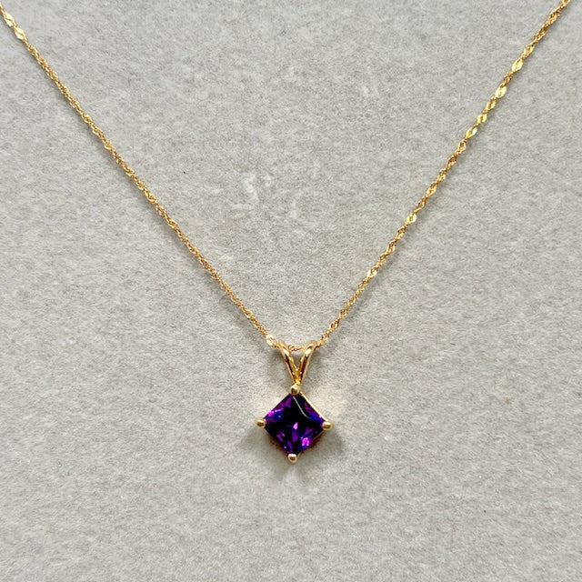 1.40-1.75 Ct Amethyst Pendant 7mm AAA Princess Cut Solitaire in 14K Yellow Gold with 18 Inch Singapore Chain – February Birthstone Jewelry