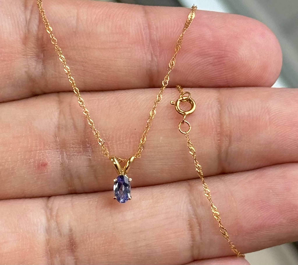 0.20-0.29 Ct Oval Tanzanite Pendant 5x3mm AA Solitaire in 14K Yellow Gold with 18-Inch Chain