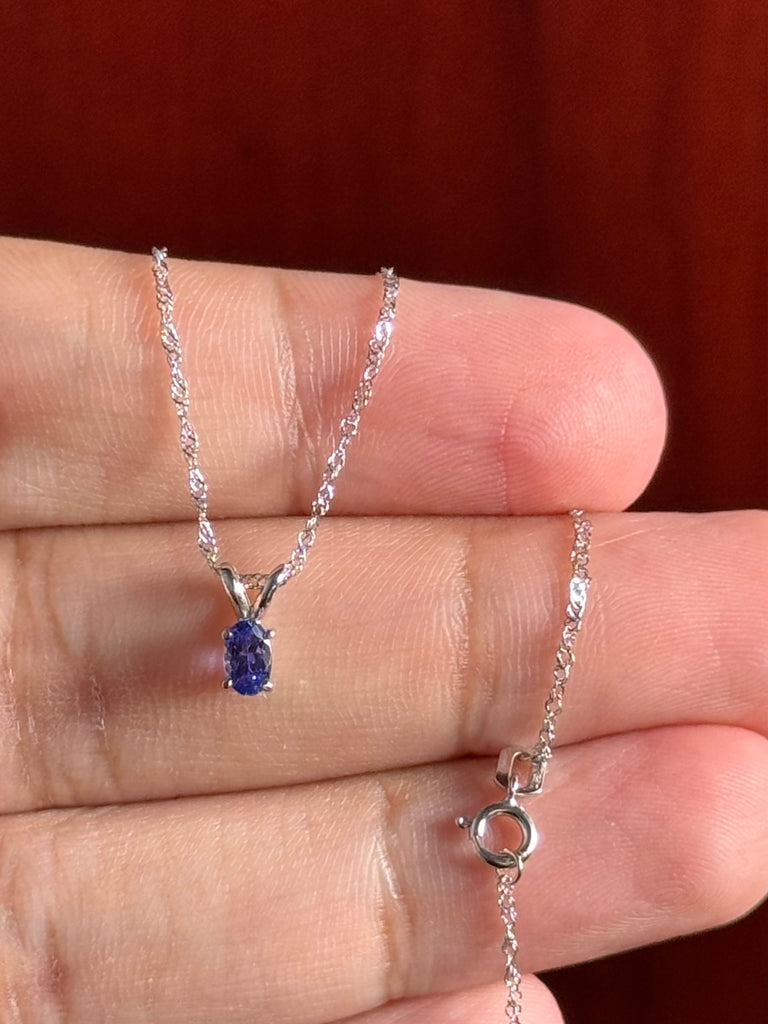 0.20-0.29 Ct Oval Tanzanite Pendant 5x3mm AA Solitaire in 18K White Gold with 18-Inch Chain