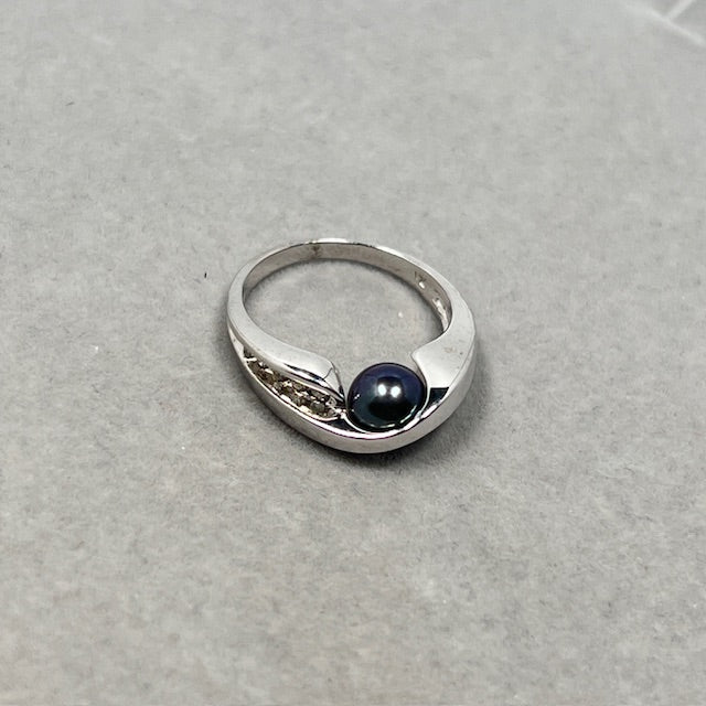 0.14 Cts Diamond & 7mm Cultured Pearl Ring in 14K White Gold | Elegant June Birthstone Ring, Minimalist Pearl Diamond Ring for Women size 6.5