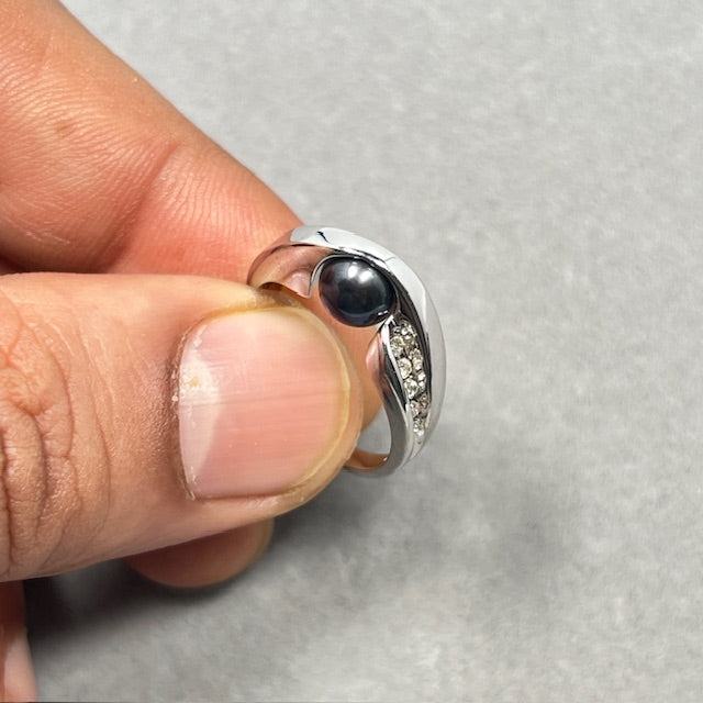 0.14 Cts Diamond & 7mm Cultured Pearl Ring in 14K White Gold | Elegant June Birthstone Ring, Minimalist Pearl Diamond Ring for Women size 6.5