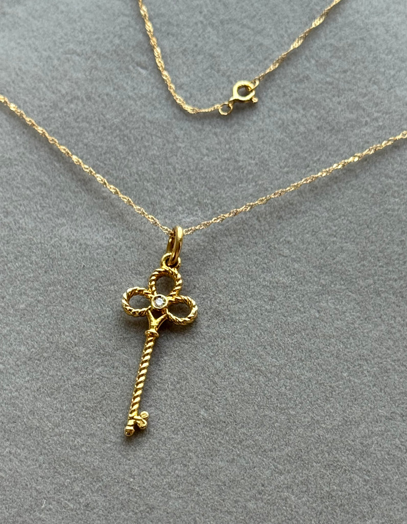 0.01-0.02 Ct Diamond Clover Key Pendant in 14K Yellow Gold – SI2-I1 Clarity, I-J Color, Dainty Lucky Charm Necklace, Gift for Her
