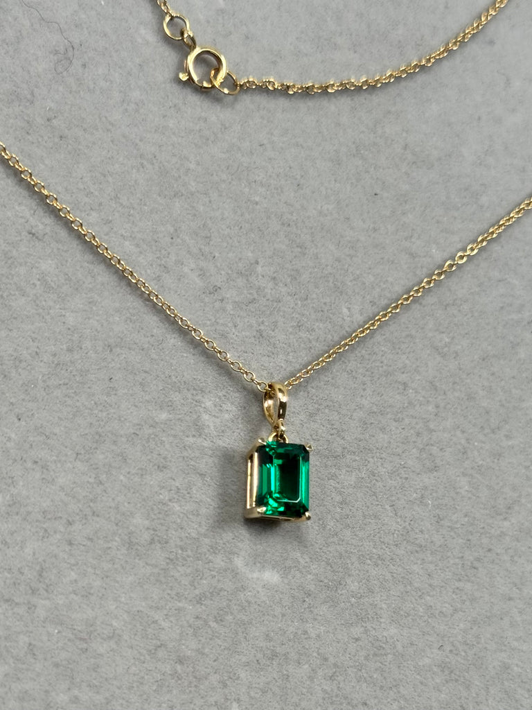 14K Gold Lab Grown Emerald Necklace – Solitaire Pendant with 18 Inch Singapore Chain
