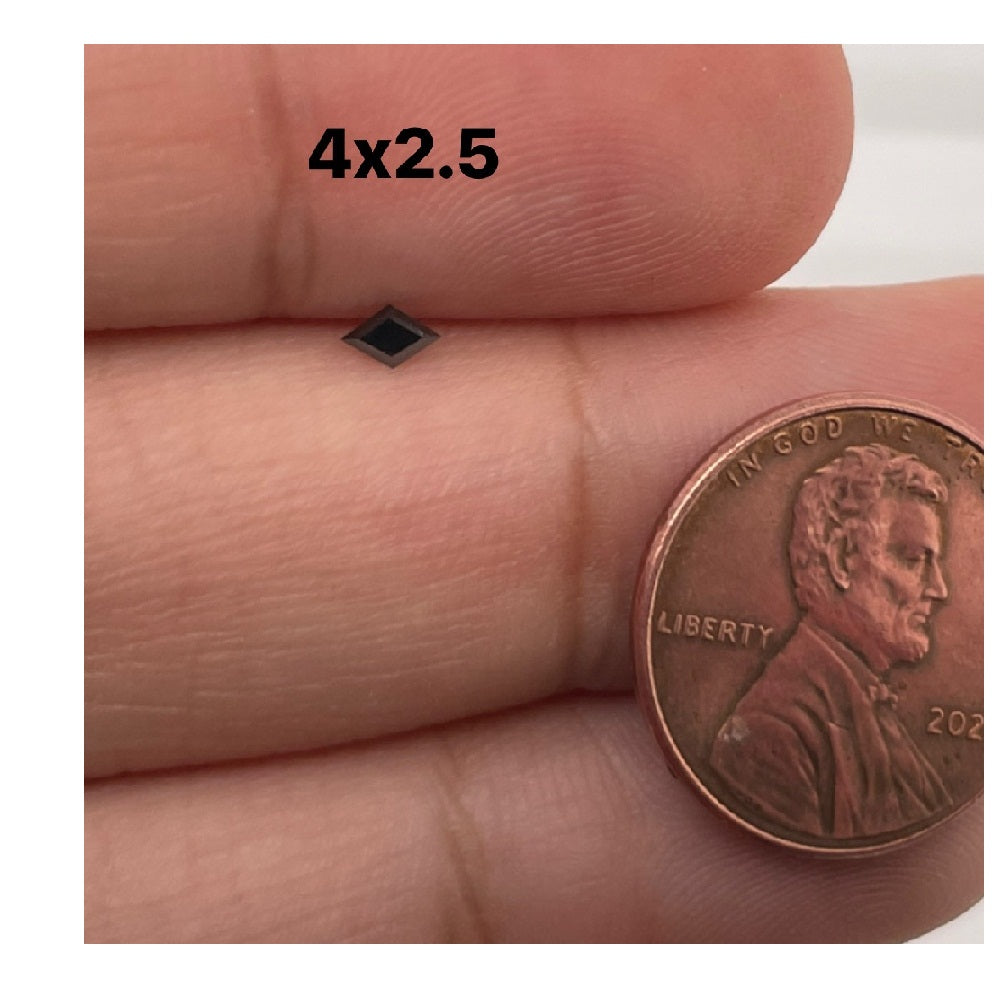 4x2.5MM(Weight range-0.076-0.084 each stone)