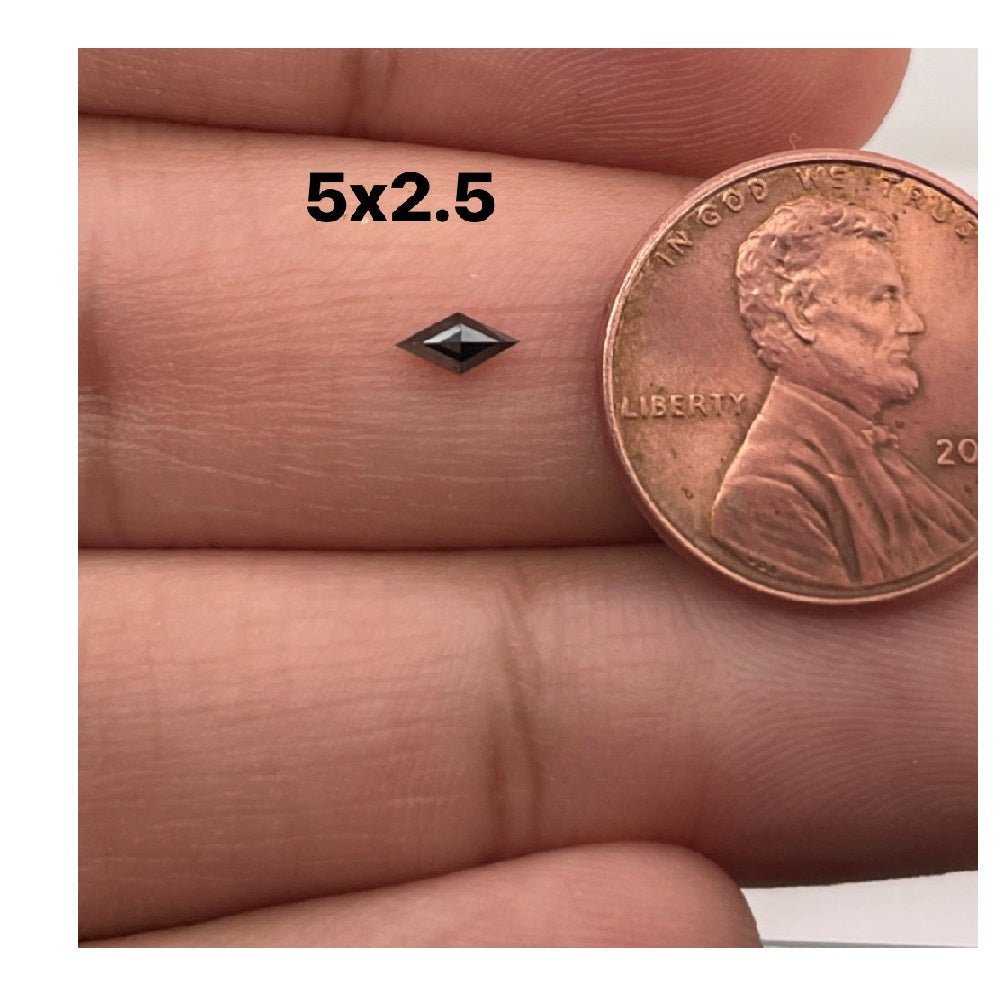 5x2.5MM(Weight range-0.114-0.126 each stone)