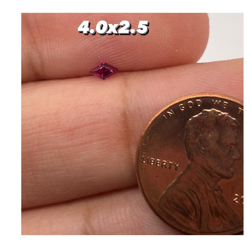 4x2.5MM(Weight range-0.10-0.13 each stone)