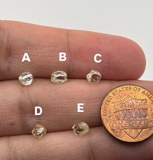 Loose Rough Uncut Natural Diamond – Rare Raw Diamond for Jewelry Making, Collectors – Free Size Available in 0.64 - 0.69 Carats Sizes 5 pcs