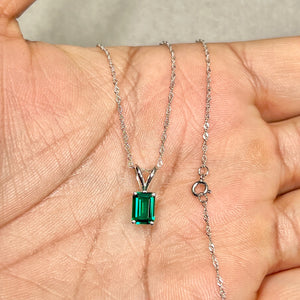0.72–0.84 Ct | 7x5mm AAA Emerald Cut Lab Emerald Pendant | 14K White Gold Singapore Chain | May Birthstone Jewelry Gift