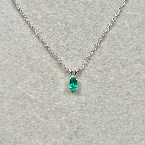 Radiant Oval Lab Emerald Pendant 0.18–0.26 Cts 14K White Gold Womens Necklace AAA Green Gemstone