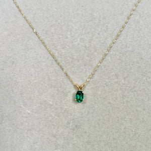 Soft-structured emerald necklace for women 0.72–0.83 Cts set in 14K yellow gold with Modern Heirloom character