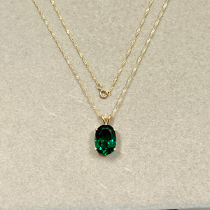 5.22–6.12 Cts AAA Oval Russian Lab Created Emerald Solitaire Pendant 14x10 mm 14K Yellow Gold – 18” Singapore Chain