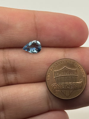 9×6mm pear aquamarine-look loose gemstone 0.79ct, deep blue-green lively brilliance, natural-look inclusions for fine jewelry making closeout parcel.