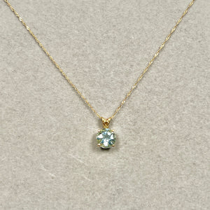 1.90–2.50 Cts AAA Round Aquamarine Solitaire Scroll Pendant 9 mm 18K Yellow Gold – 18” Chain