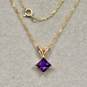 0.50–0.70 Ct Princess Cut Amethyst Pendant in 14K Yellow Gold, AAA Solitaire Amethyst Necklace, 5mm Amethyst Necklace