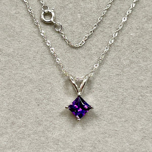 0.50–0.70 Ct Princess Cut Amethyst Pendant Necklace in 14K White Gold – AAA Solitaire February Birthstone Jewelry with 18" Chain
