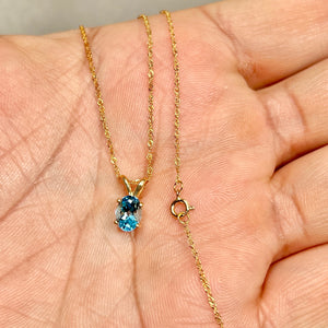 0.76–1.02 Cts AAA Oval Swiss Blue Topaz Solitaire Pendant 14K Yellow Gold – 18” Chain