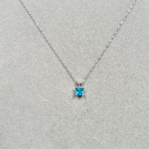 0.69 Cts AAA Princess Swiss Blue Topaz Scroll Solitaire Pendant 14K White Gold – 18” Chain