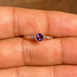 0.40 Ct Round Amethyst Solitaire Ring in 14K White Gold, 5mm AAA Purple Gemstone Ring, Ring size 8, Dainty Gold Ring for Women