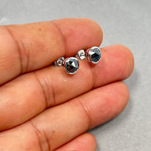 0.80–0.98 Ct Black Diamond Men’s Stud Earrings in 14K White Gold – Round Rose Cut Solitaire Bezel Set AA Quality