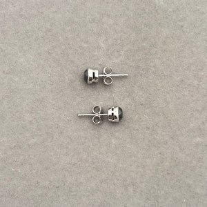 0.86-1.04 Cts Pair of Black Diamond Mens Stud Earrings in 18K White Gold – Round Solitaire Luxury Gift for Him