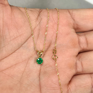natural emerald solitaire pendant 18k yellow gold necklace