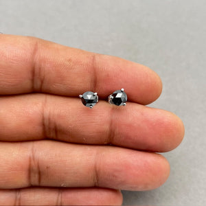 3/4 Ct Black Diamond Men’s Stud Earring in 14K White Gold – Round Rose Cut Solitaire, 0.70-0.79 Ct AAA Quality