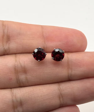 14K white gold earring back showing polished craftsmanship 