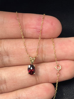 Natural Garnet Solitaire Pendant 0.95–1.25 CT Oval | 14K Yellow Gold Garnet Necklace | January Birthstone Jewelry
