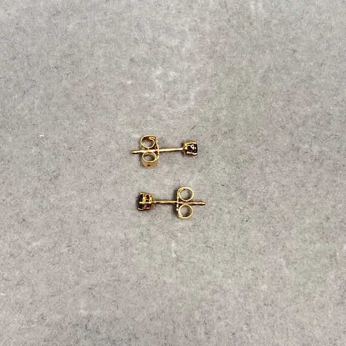 AAA Round Black Diamond Stud Earrings in 14K Yellow Gold – 1/9 Ct 2.5-3mm Small Solitaire Diamond Earrings for Men & Women