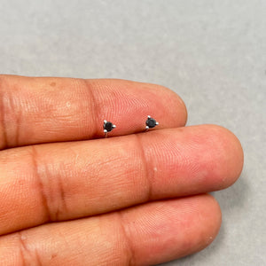 Platinum AAA Round Black Diamond Stud Earrings 2.5–3.0 mm 1/9 Cts Three Prong Design for Women