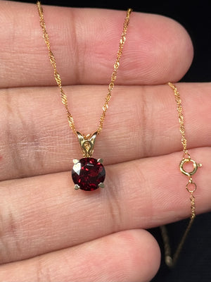 1.20–1.75 Ct Round Garnet Solitaire Pendant 14K Yellow Gold | 7mm AAA Dark Red Garnet Necklace | January Birthstone