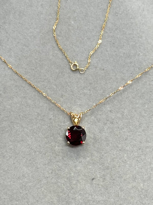 10mm round garnet pendant 14k yellow gold