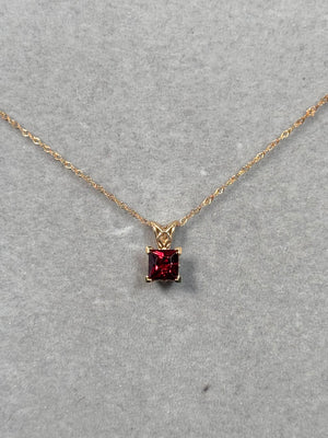 AAA Princess Cut Garnet Scroll 5mm Pendant Necklace 0.60–0.80 CT | 14K Yellow Gold | January Birthstone