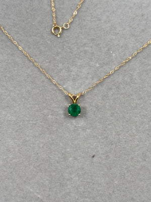Natural Emerald Solitaire Pendant Necklace | 18K Yellow Gold — May Birthstone Gift for Her Classic Fine Jewelry