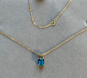 Emerald Cut London Blue Topaz Pendant 8x6mm 1.57-2.13 Ct in 14K Yellow Gold – AAA Quality Solitaire Necklace with 18-Inch Chain