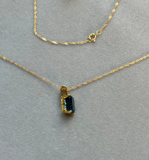 Emerald Cut London Blue Topaz Pendant 9x7mm AAA 2.55-3.46 Ct in 14K Yellow Gold with 18 Inch Chain – Solitaire Scroll Design