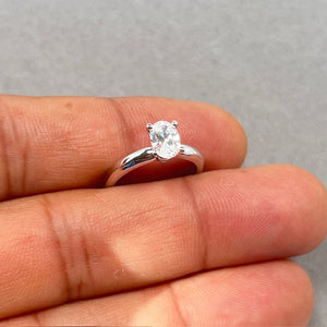 Cubic Zirconia Solitaire Engagement Ring in Solid 14K White Gold – Classic Round CZ Ring Size 5