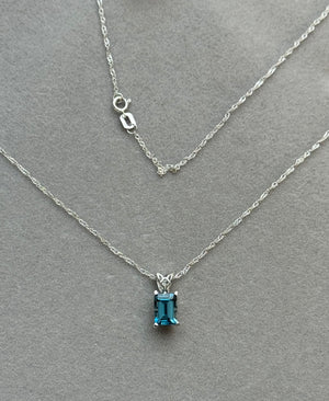 AAA London Blue Topaz Emerald Cut Pendant 7x5mm, 1.04-1.35ct Solitaire Necklace in Platinum with 18K White Gold Chain