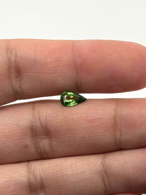 Natural Tsavorite Pear Shape 1.00 Ct | 9x5mm Green Garnet | Loose Pear Cut Gemstone for Custom Jewelry
