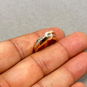 Diamond & White Pearl 14K Yellow Gold Ring | Elegant Women’s Jewelry, Size 6.5