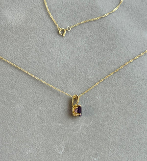 0.85–1.25 Ct AAA Round Amethyst Pendant – 6.5mm Solitaire Scroll Necklace in 14K Yellow Gold – February Birthstone Jewelry Gift for Her