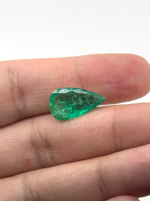 Natural emerald pear cut 6.68 ct loose green gemstone
