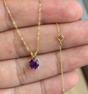0.85–1.25 Ct AAA Round Amethyst Pendant – 6.5mm Solitaire Scroll Necklace in 14K Yellow Gold – February Birthstone Jewelry Gift for Her