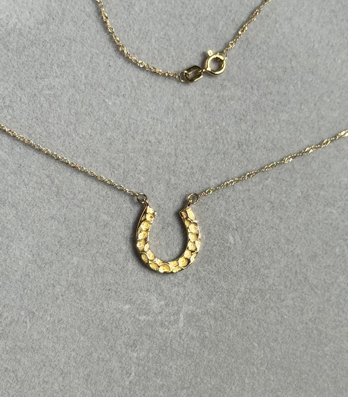 U-Shaped Gold Pendant in 14K Yellow Gold – Minimalist Gold Necklace, Dainty Everyday Pendant Jewelry Gift