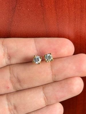 1.00–1.25 Ct Round White Sapphire Stud Earrings – 5 mm AA White Sapphire Earrings in 14K Yellow Gold
