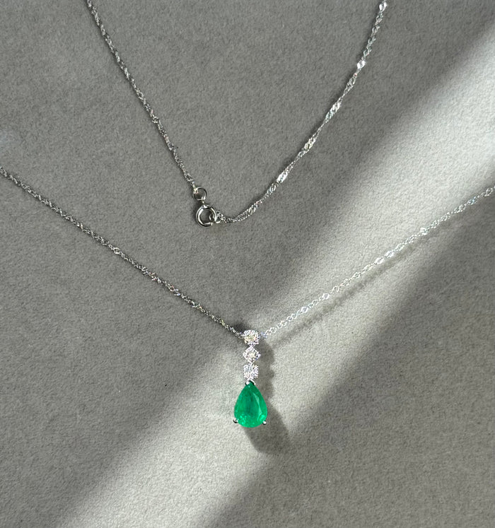 8x6 mm Natural Emerald Pendant with 0.04 Ct Diamonds in 14K White Gold – Oval Emerald Necklace, Solitaire Emerald Jewelry Gift