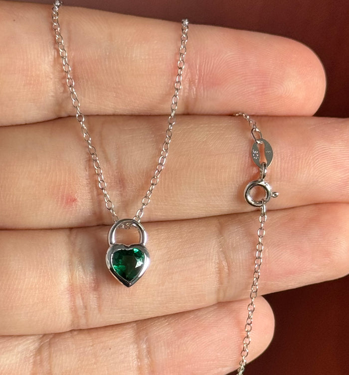 0.69–0.97 Ct Lab-Created Emerald Heart Solitaire Pendant in Sterling Silver – 6 mm AAA Quality Emerald Necklace, Gift for Her