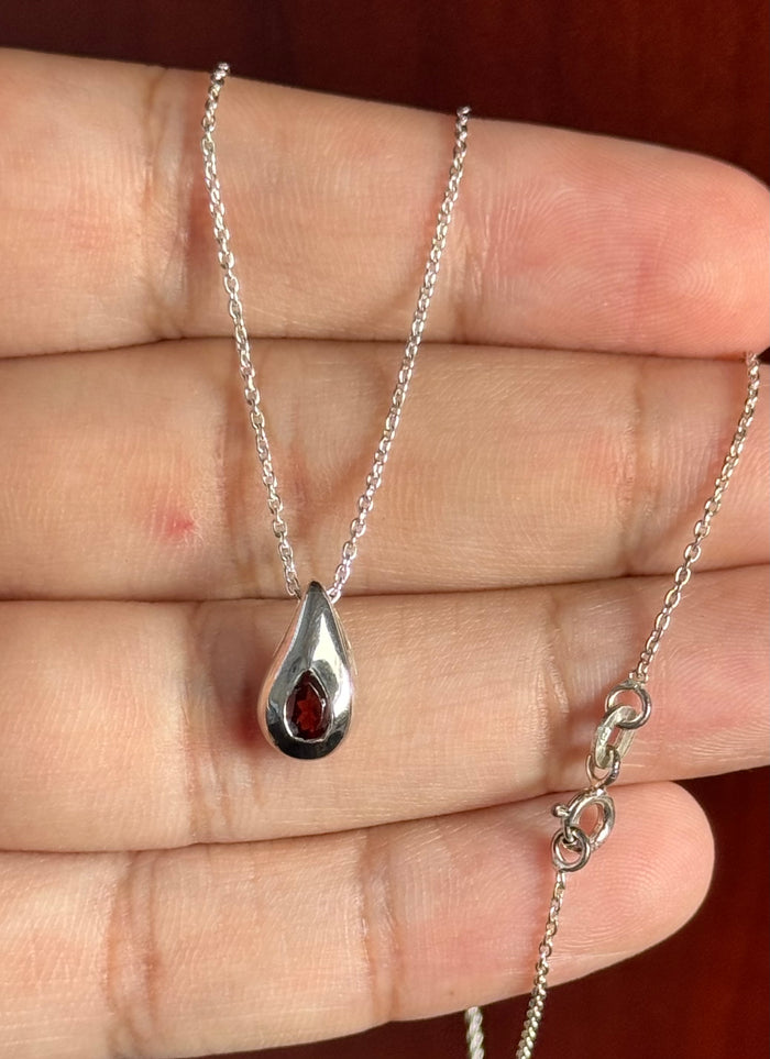 6x4 mm Vintage Pear Garnet Solitaire Pendant in Sterling Silver – Genuine Red Garnet Birthstone Necklace, January Birthstone Jewelry Gift
